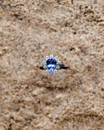 FotoAnel Em Ouro 18k Com Tanzanita e Brilhantes