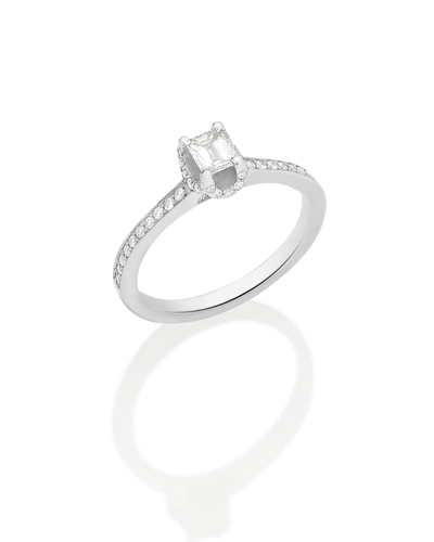 FotoAnel Aliança Ouro 18k Com Diamante Central Corte Esmeralda e Brilhantes