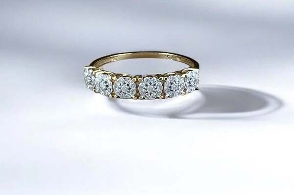 Anel Ouro 18k Com Brilhantes