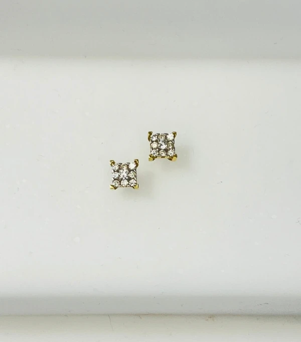 Brinco Ouro Amarelo 18k com Brilhantes