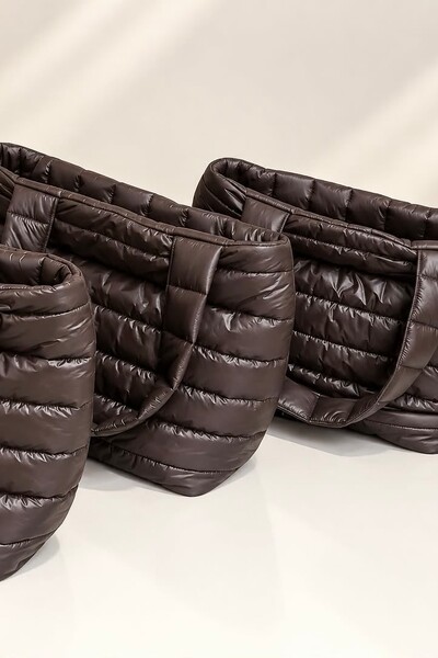 Foto Bolsa Tote Puffer em nylon Marrom