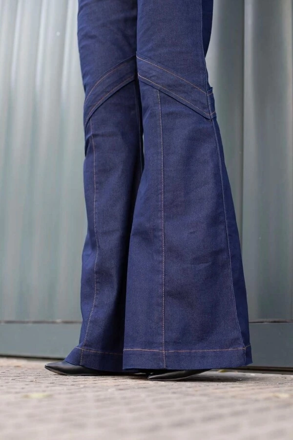 Calça malha jeans Betina Flare