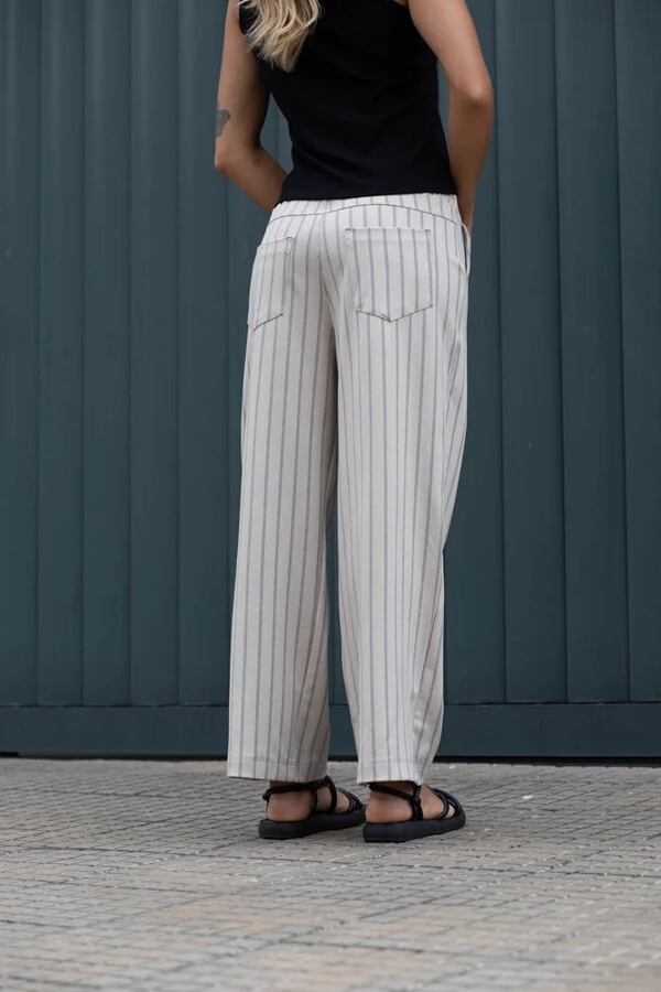 Calça malha office Bella