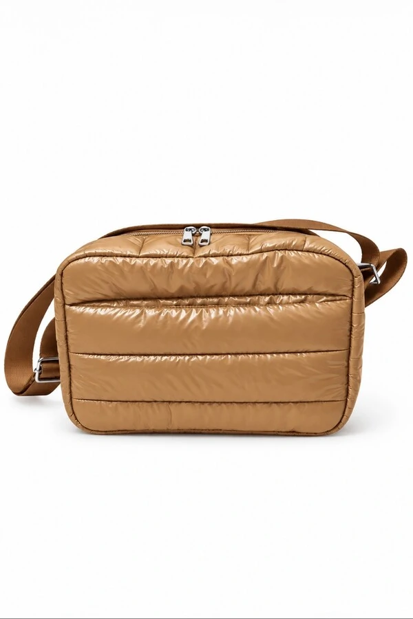 Bolsa Transversal Puffer em Nylon Caramelo