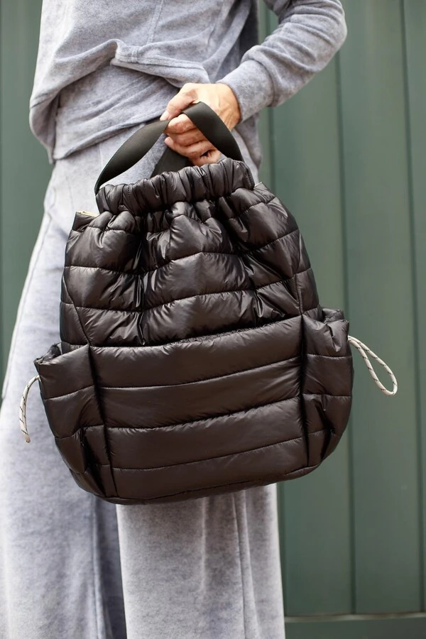 Bolsa Mochila Puffer em nylon Preta
