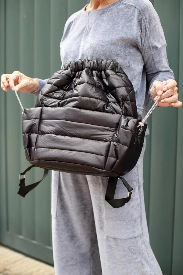 Bolsa Mochila Puffer em nylon Preta