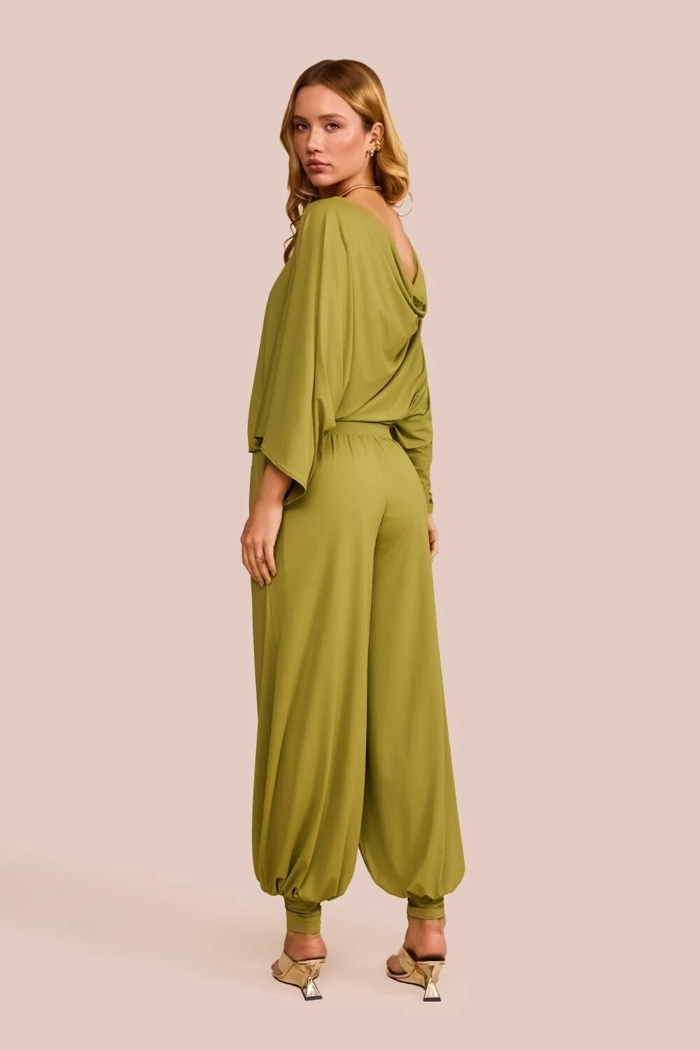 Foto Calça Pantalona Aladim Noronha Luna Pistache