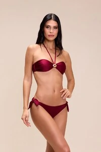 Top Tassos Vermelho Vinho