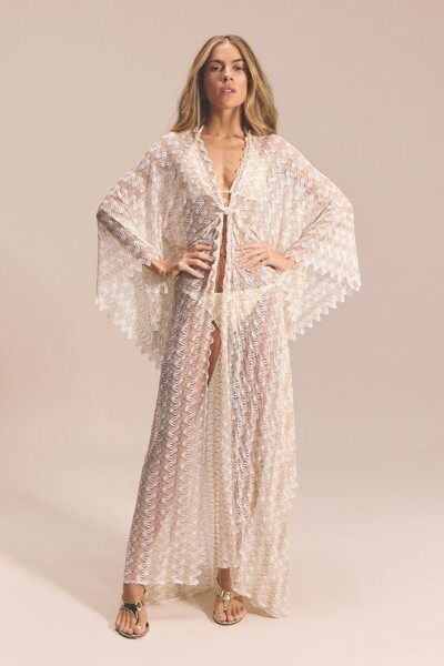 Foto Saída Kaftan de Renda Longa Julie Off-white & Dourado