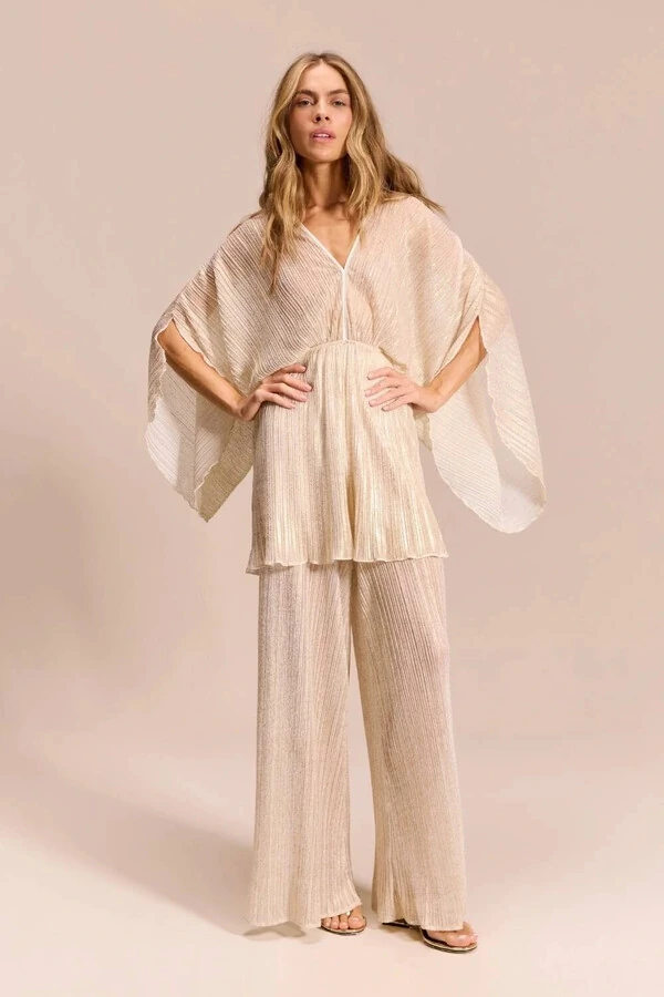 Conjunto Off-white Saída Antonela e Calça Solene