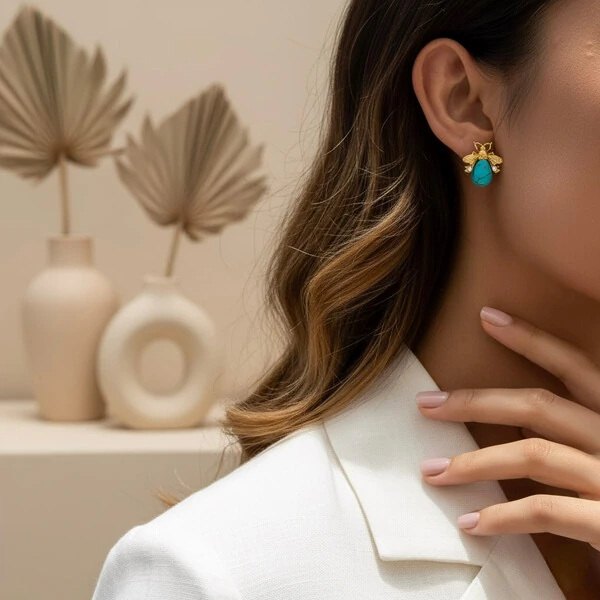 Brinco Abelha Turquesa