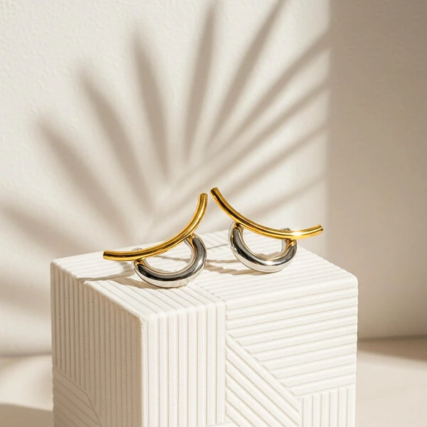 Brinco Ear Hook Dual Glam