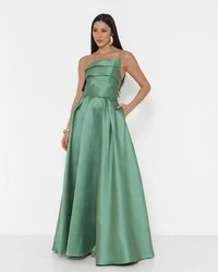 Vestido Nanda Decote Moderno Em Zibeline