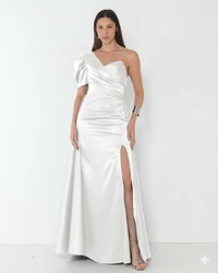 Vestido Livia Em New Span OMbro Assimétrico Longo Fenda