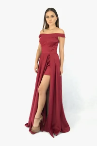 Vestido saia com fenda