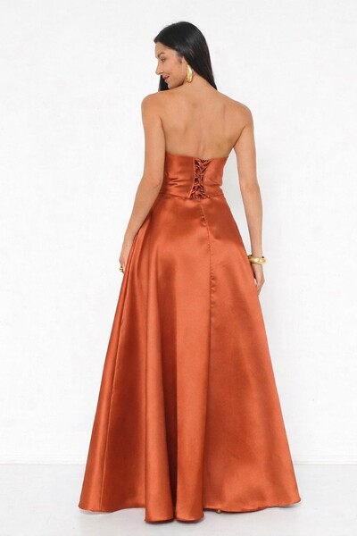 FotoVestido Nanda Decote Moderno Em Zibeline