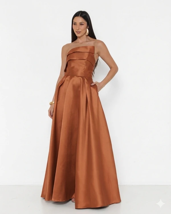 Vestido Nanda Decote Moderno Em Zibeline