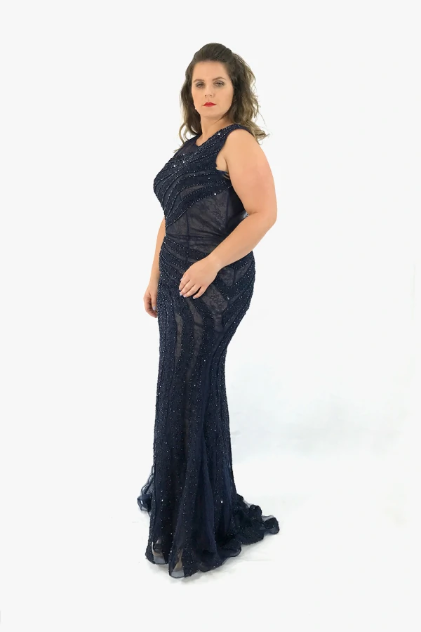 Vestido longo sereia decote canoa leve transparecia cintura