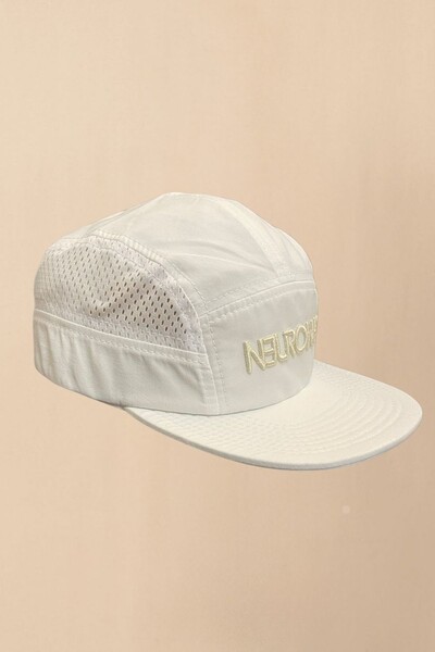 Foto Boné Five Panel Perfurado a Laser