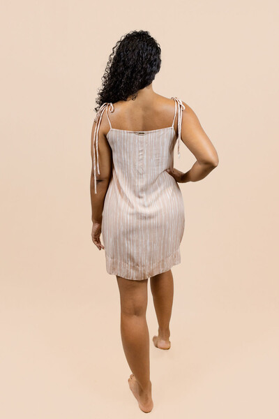 FotoVestido Reto Curto Stripes