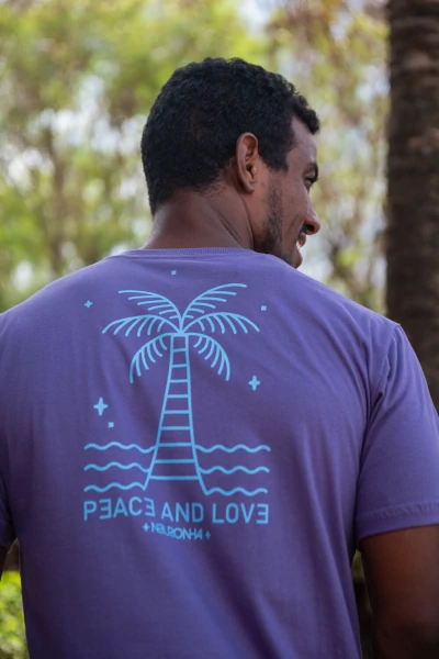 Camiseta Peace And Love