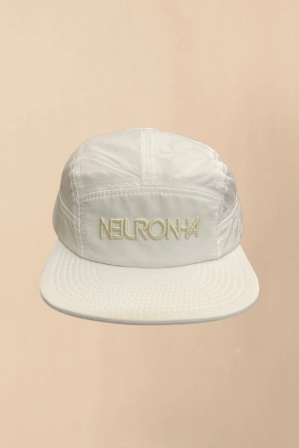 Boné Five Panel Perfurado a Laser