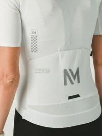 Jersey Feminina Apex #2