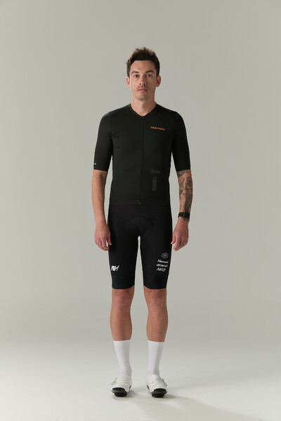Foto Kit Apex Classic Masculino | Jersey, Bretelle e Meia Nomad