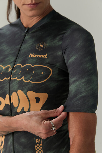 Foto Kit Feminino Apex #2 BOMB | Jersey, Bretelle e Meia