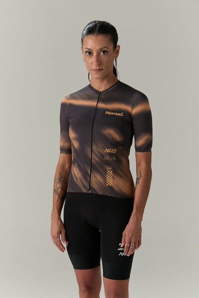 Foto Kit Feminino Apex #2 SUNBURN | Jersey, Bretelle e Meia