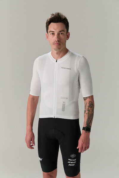 Foto Kit Apex Classic Masculino | Jersey, Bretelle e Meia Nomad