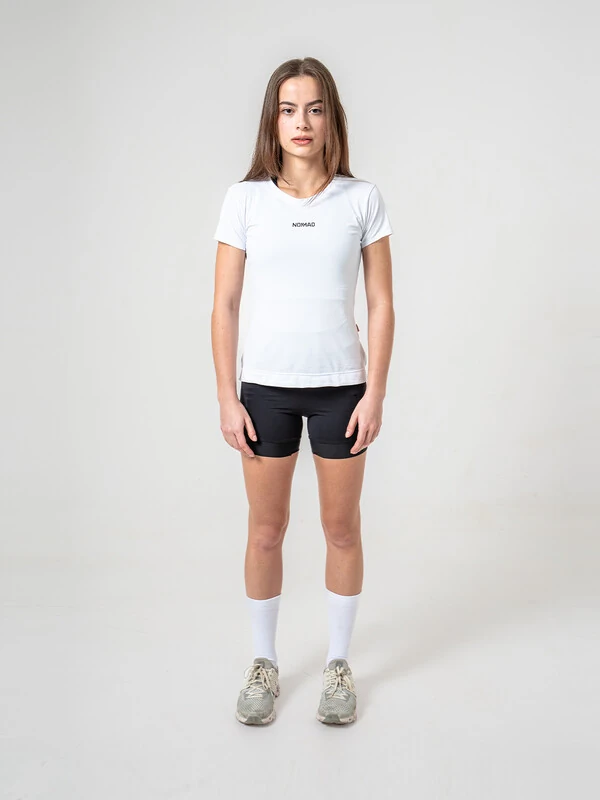Kit Running Feminino Nomad – Camisa, Bermuda Compressão e Meia