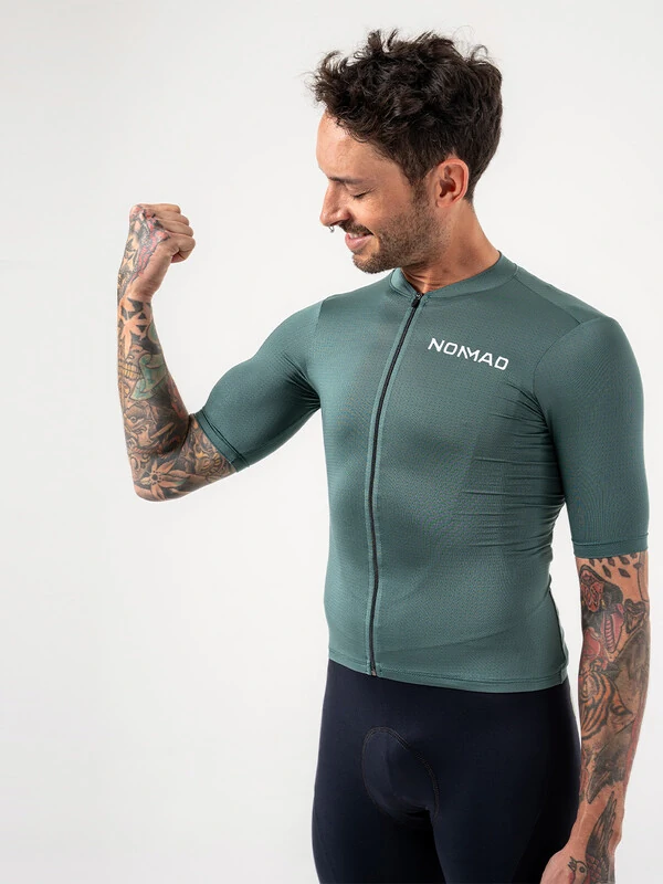 Combo Ciclismo Nomad Core | Jersey, Bretelle e Meia