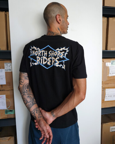 Foto Camiseta Back In The Days Preta