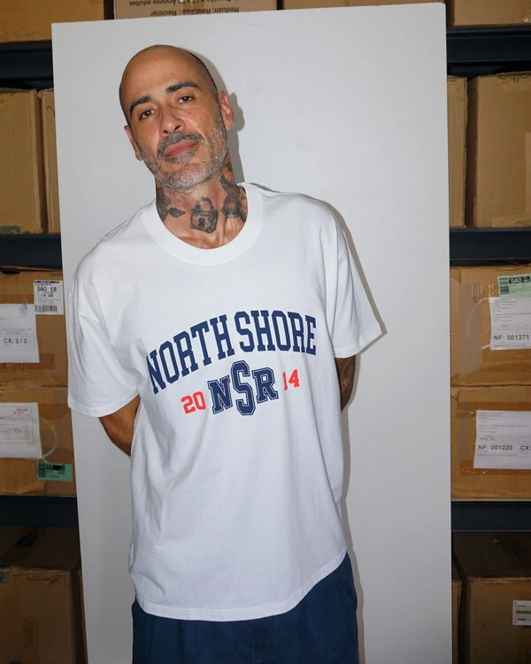 Camiseta Boxy College Branca