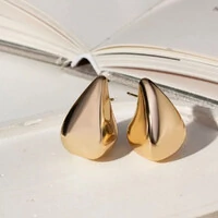 Argola Gota Bordas Quadradas