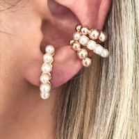 Ear Hook Seis Pérolas