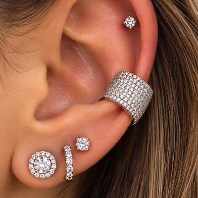Foto Piercing Largo Cravejado