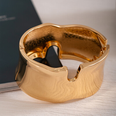 Foto Bracelete Orgânico Liso