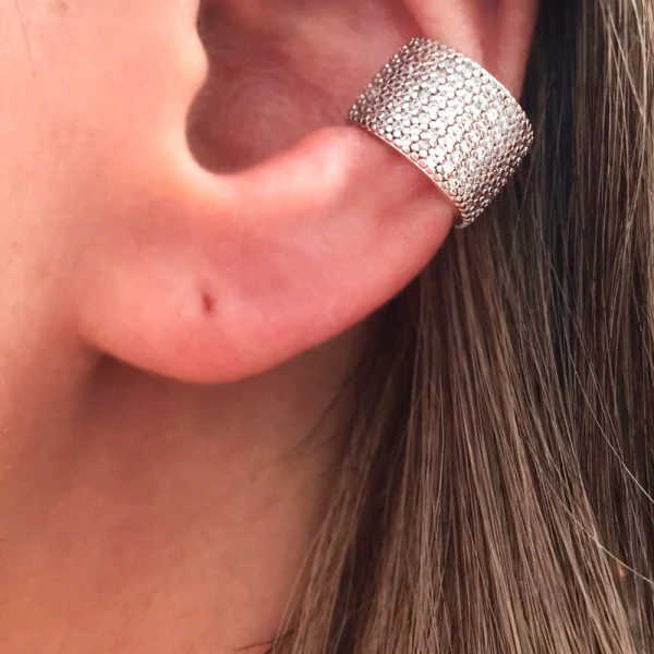 Piercing Largo Cravejado
