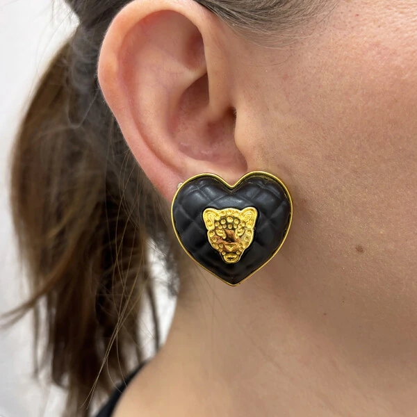 Brinco Botão Heart