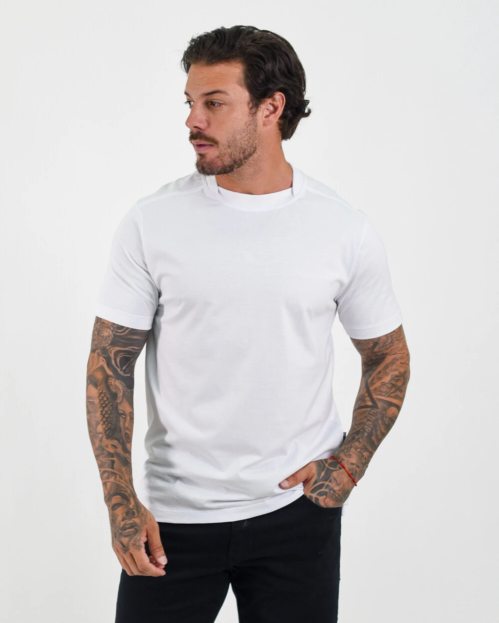 Foto T-Shirt Gola Sobreposta