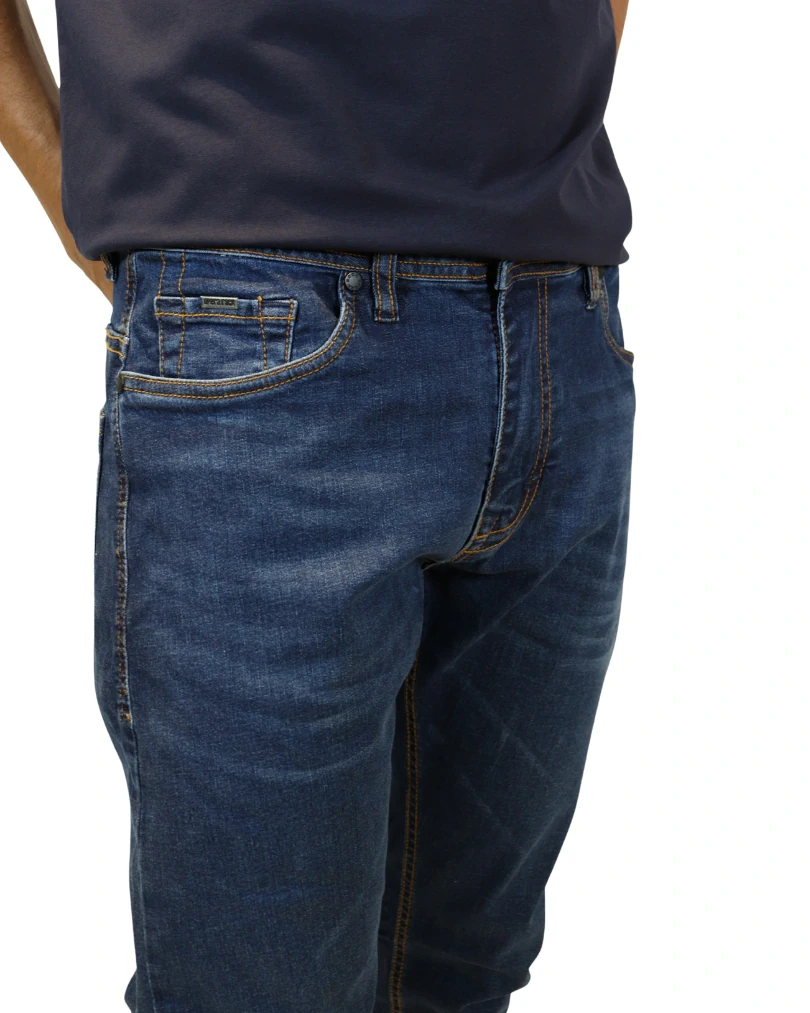 FotoCalça Masculina Skinny Escura