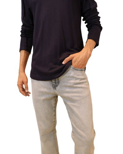 Foto T- Shirt Manga Longa Recortes