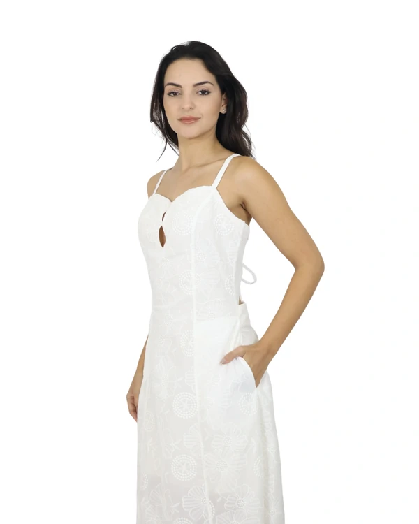 Vestido Midi Bordado