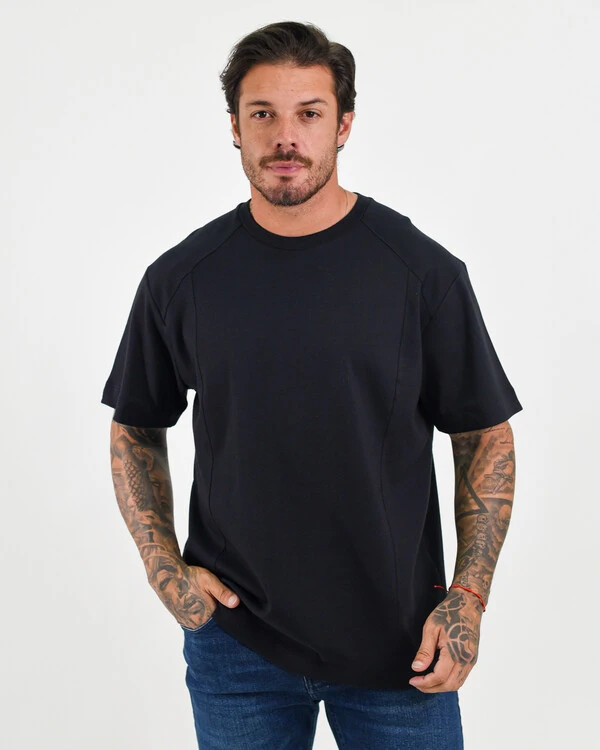 T-Shirt Box Sued