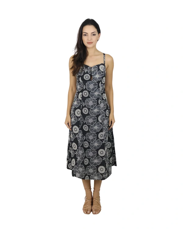 Vestido Midi Bordado