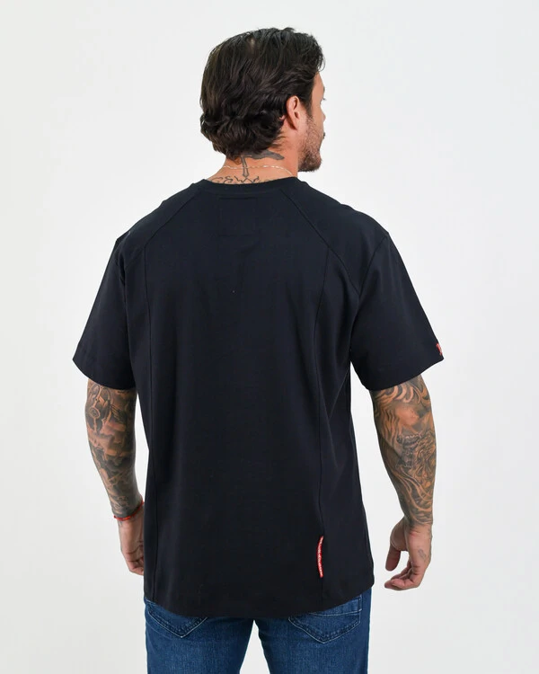 T-Shirt Box Sued