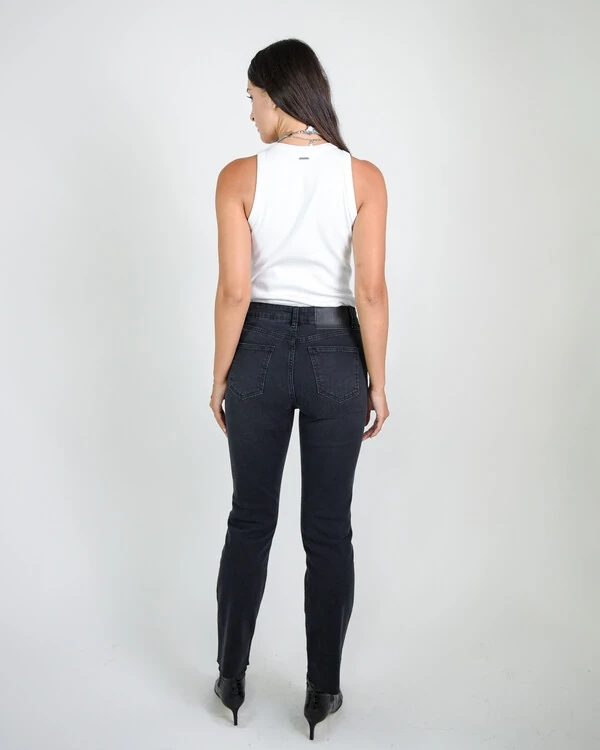 Calça Reta Black Barra a Fio