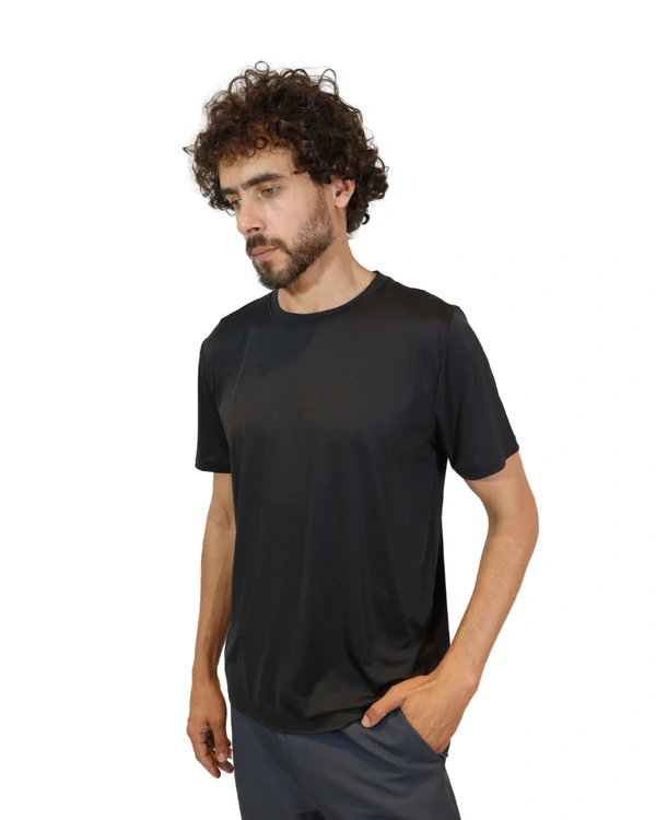 T-Shirt Masculina Poliamida
